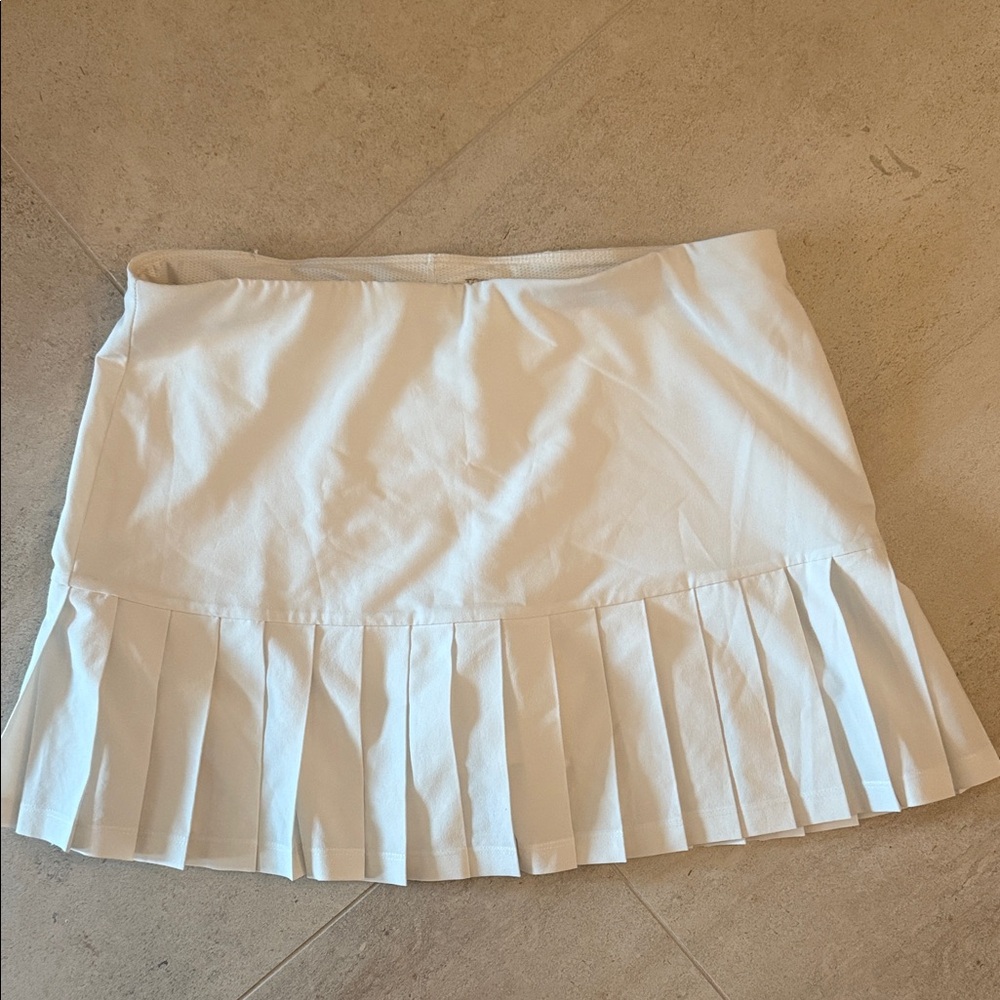 TENNIS Tory Sport White Pleated Skirt